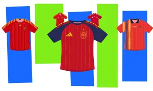 Varias camisetas de fútbol de España, incluyendo un diseño que podría ser la camiseta mundial españa 2026, con franjas rojas y detalles amarillos y azules.