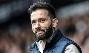 Carlos Corberán: El entrenador del Valencia CF y su impactante carrera