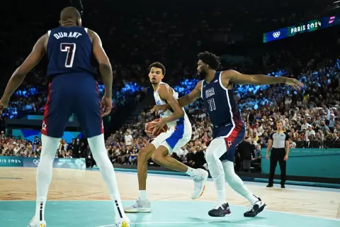 Francia vs EE.UU. en baloncesto: un emocionante duelo olímpico que impactó