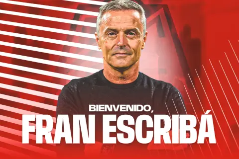 ¿Sabes cómo se llama el entrenador del Granada CF actualmente?