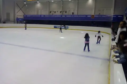 Patinaje sobre hielo Granada: todo lo que necesitas saber para disfrutar