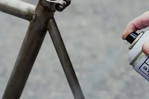 Pintura en spray para bicicleta: transforma tu bici sin errores