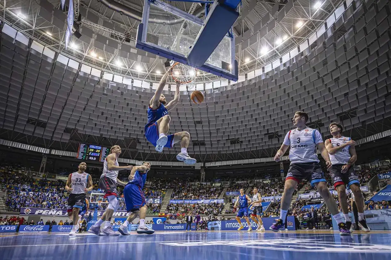 Zdjęcie Dónde mirar Real Valladolid baloncesto contra San Pablo Burgos en vivo y gratis